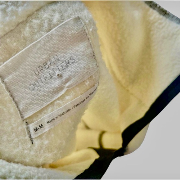 Urban Outfitters Fleece Peplum Pullover Sweater Beige M Y2K Cozy - Picture 3 of 5